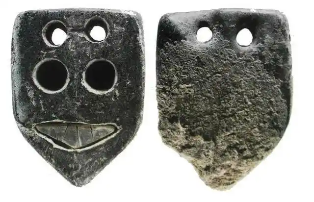 "兴隆洼文化玉器"开创了中国史前用玉的先河