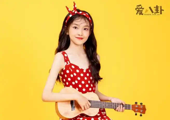 宋小睿的发展真挺不错的,还参加过《非常6 1》,《最美的歌》等节目