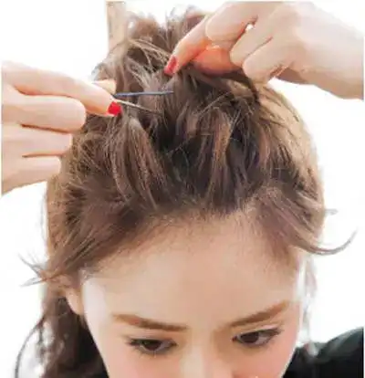 卷发怎么扎简单又好看学会这5种就够了