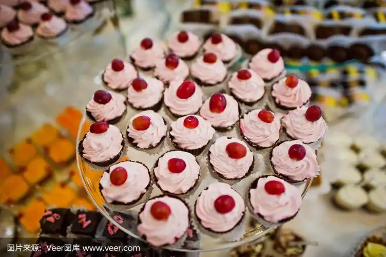 婚宴上的甜点桌.