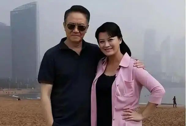 回顾:女星前任与现任,刘蓓三婚两次嫁同一人,张歆艺两任差距大