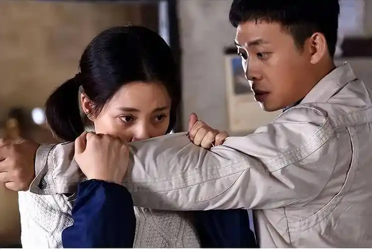 重温《鸡毛飞上天》:骆玉珠的处心积虑,竟是对陈江河最狠的算计_生活