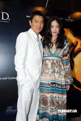 图文:游龙戏凤澳门首映-刘德华与舒淇