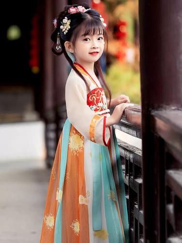 汉族服装女童桃花笑舞蹈服儿童古典舞飘逸表演六一汉服胭脂妆演