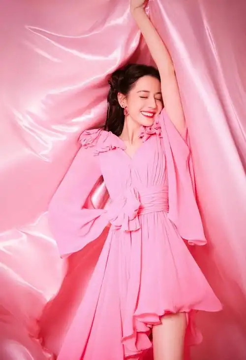 迪丽热巴|直拍_新浪新闻