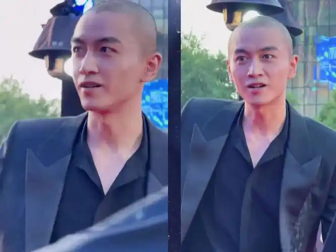 【陈晓】光头造型惊艳2024电视剧导演大会红毯,漆黑西装完美搭配,网友