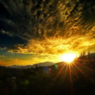 阳光照耀的静态头像_微信头像_我要个性网