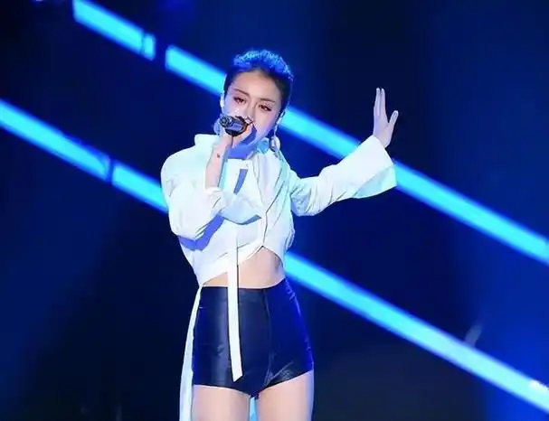 李嘉格:好声音没夺冠,却嫁给爱奇艺总裁,如今她生活的怎样了?