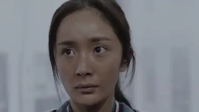 杨幂高清素颜照皮肤松弛尽显老态网友啥都看到了