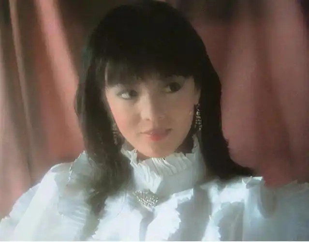 在去年,郑裕玲也参演了一些电影.