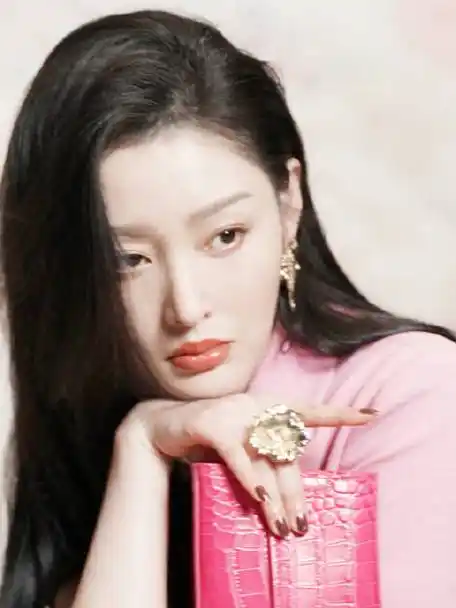 张天爱##cocoon轻社交时装##秘密花园##套装##少女粉