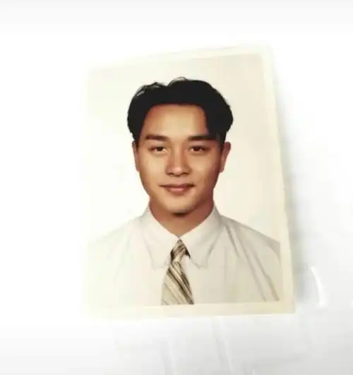 张国荣证件照罕见曝光,皮肤黝黑还有婴儿肥|成龙|王祖贤|林青霞