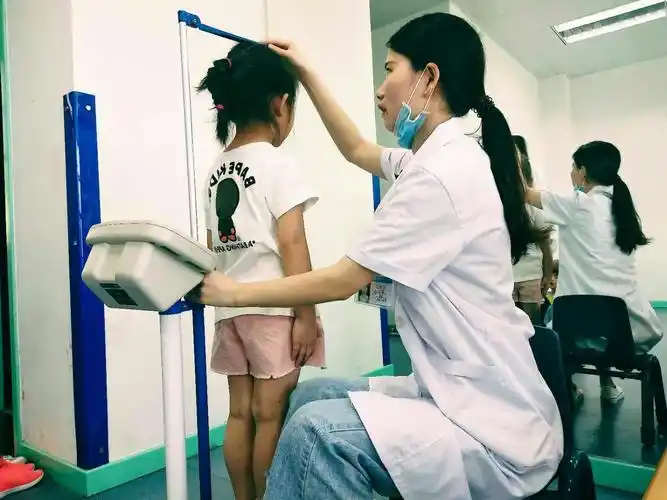 健康护航,快乐成长――南美洲班体检活动