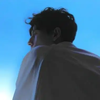 好看的男生看风景背影高清男头 有意境的伤感孤独成熟男生头像_男生