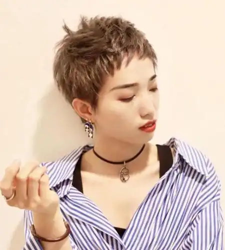 短发减龄最重要