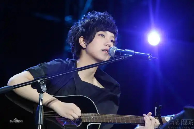 从快女变为独立音乐人李霄云做自己爽到爆的音乐