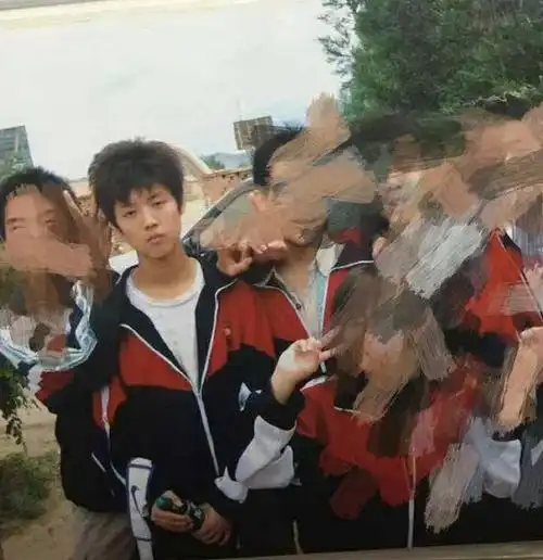 没见过的鹿晗,都是他最美好的青葱岁月