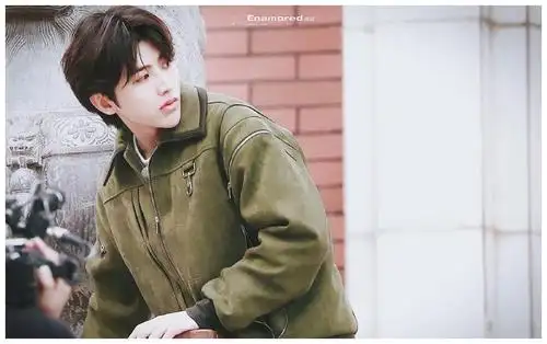 蔡徐坤壁纸第87期:你是人间烟火,照亮ikun们的心