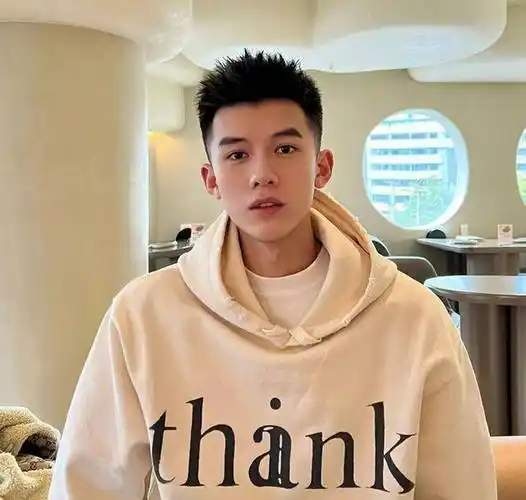 发型|刘海|寸头|碎发|阿潮_网易订阅