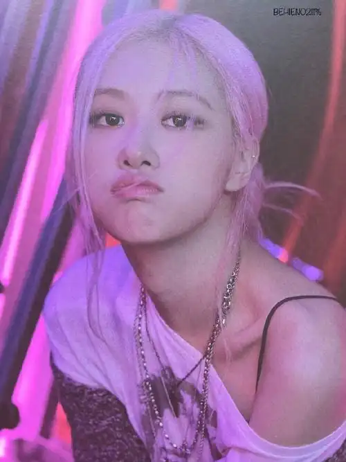 behien021199ros07官方sns/微博账号【@roses_are_rosie】95