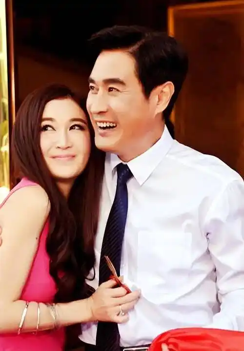 "珠影一哥"陈锐:戏红人不红,前妻和现任妻子都是美女演员_电影_珠江