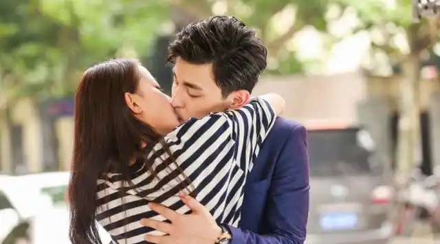 李沁邓伦情侣感很强网友说他们在网上的互动很有问题哦