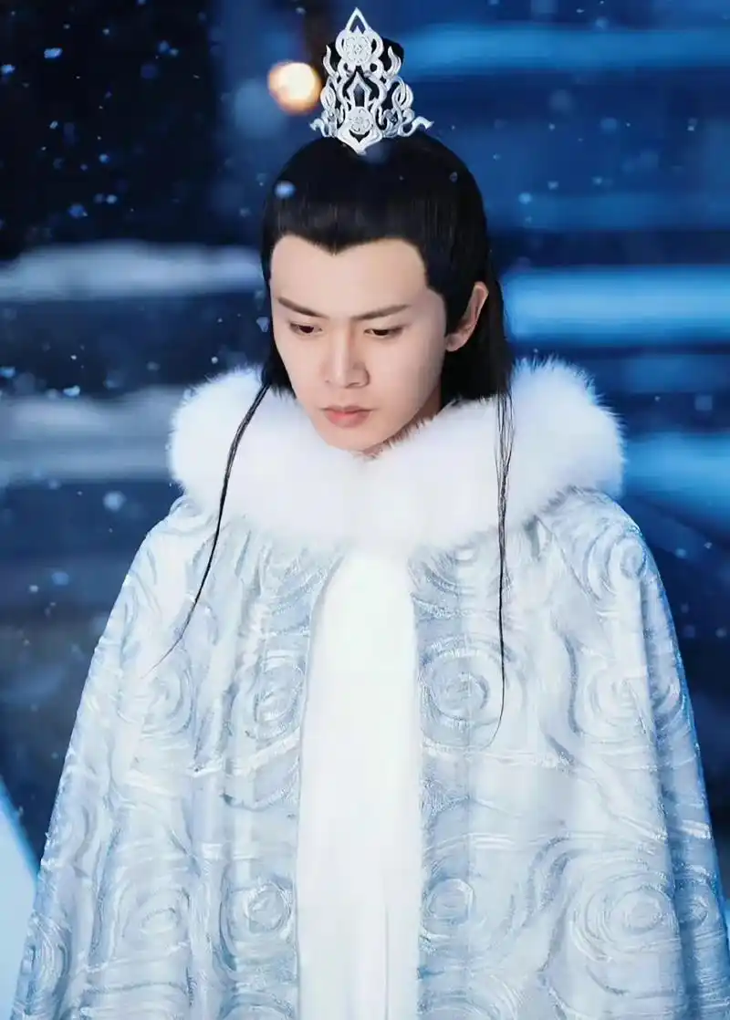 来欣赏一下紫宣的颜吧.#任嘉伦 #天乩之白蛇传说 #向全世界 - 抖音