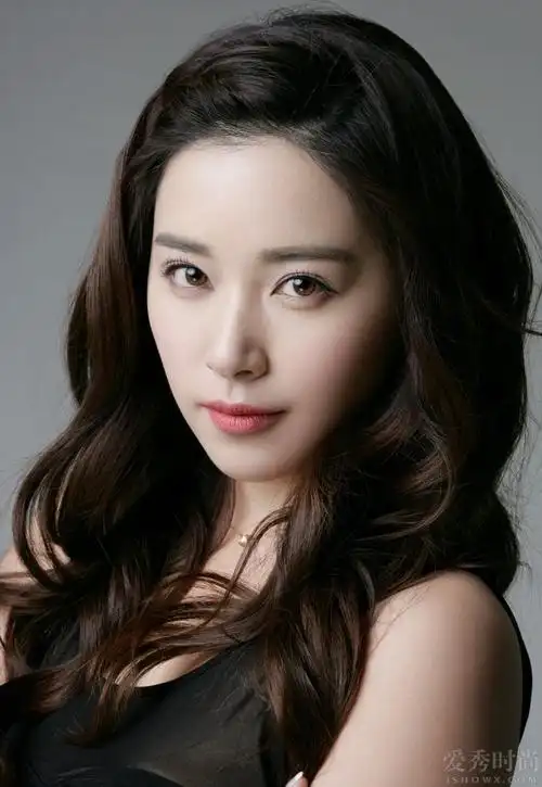 阚清子个人资料星座 阚清子眼睛的颜色是天生的吗