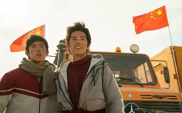 强捧遭天谴!陈凯歌和陈红无底线推儿子上位,终于遭到反噬了