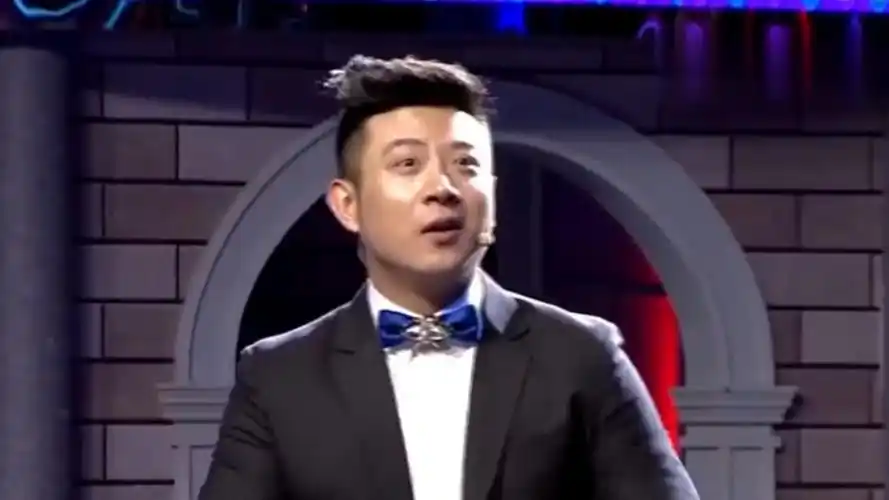 小品《潘帅逗秀场》,高晓攀笑侃相亲经历,让人想不笑都难