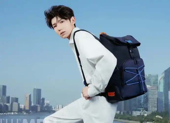 不完美小孩原唱歌词(时代少年团新歌《小小孩》上线,王源包揽词曲并