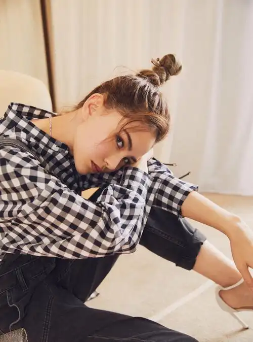 昆凌最新性感写真照图片