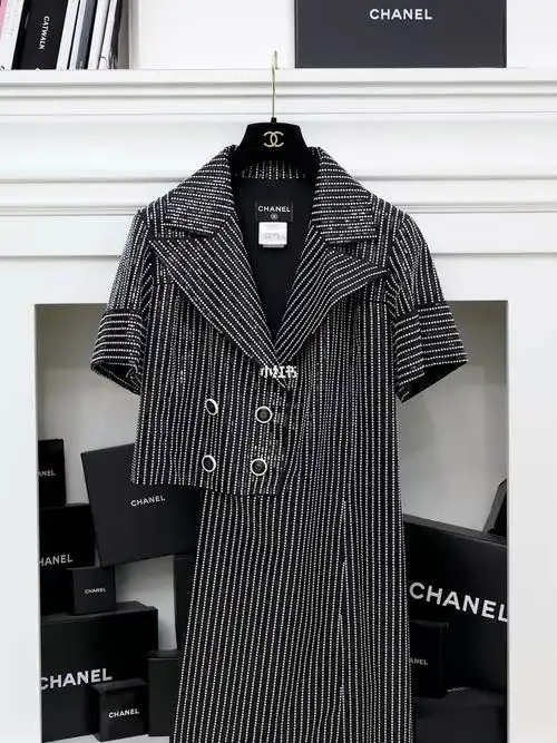 chanel亮片钉珠不对称短袖燕尾服西装外套
