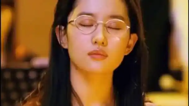 刘亦菲优越的颅顶#刘亦菲《恋爱通告》纯素颜出镜,真的太美了!