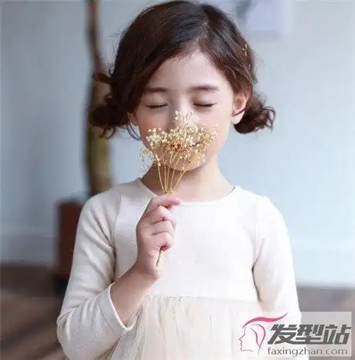 可爱小萌娃发型设计 打造伶俐甜美小女孩