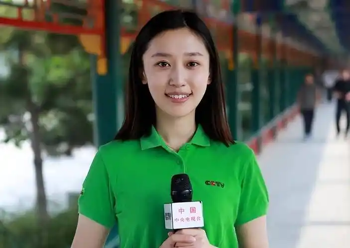 江苏兴化美女王音棋,大眼睛鹅蛋脸,她27岁就成为了央视当红花旦_电视