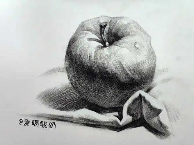 单个静物素描苹果过程图