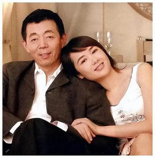 显老又土气,王全安顾长卫为啥相继沦陷?看看蒋雯丽旧照就明白了