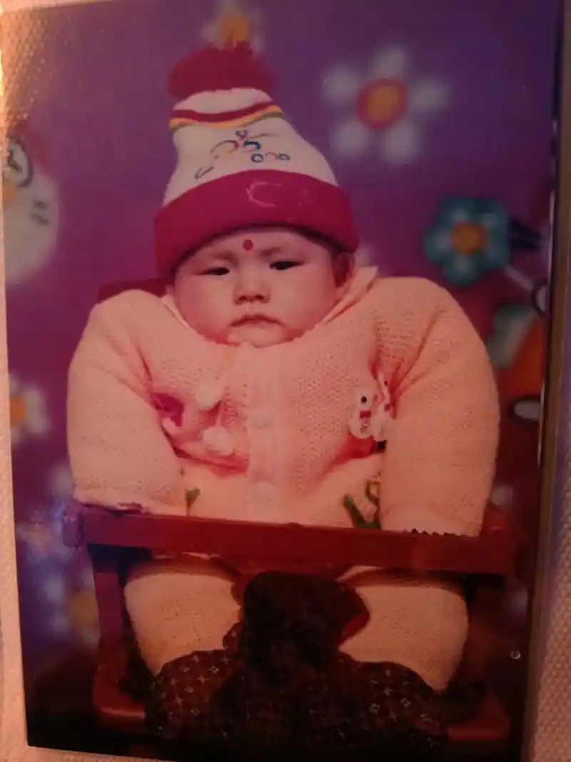 突然翻出一组儿子从小到大的照片,时间过得真快一晃儿子都二十了 - 抖