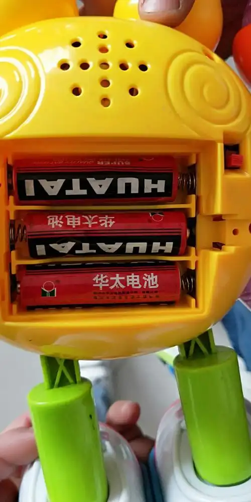 电池装好了,可是小人没有动起来!怎么回事?