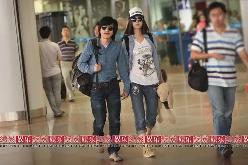 张歆艺杨树鹏昔日恩爱合影