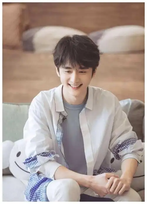 张新成参加《快乐大本营》节目录制,一个细节暴露了人品!