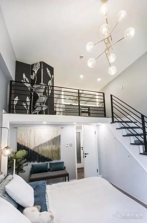 85平清爽精致小复式楼装修效果图