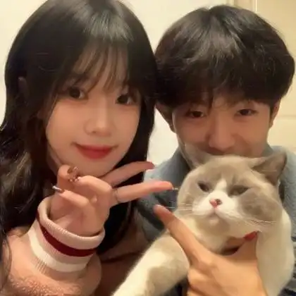 扣扣情侣头像独一无二高清真人图片