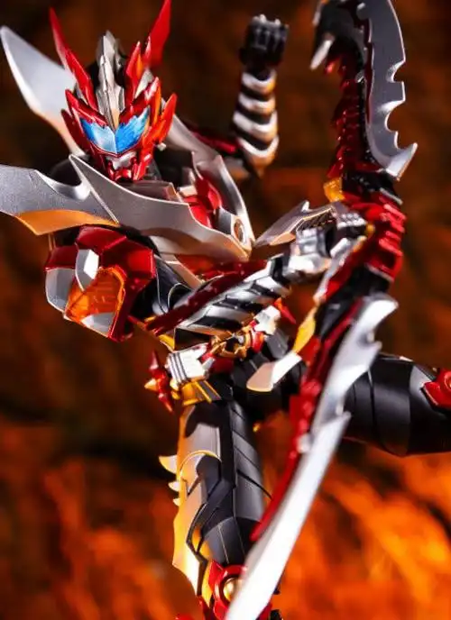 究极形态下的炎龙侠无论是从实力上还是气势上都要比其他的五铠要霸气