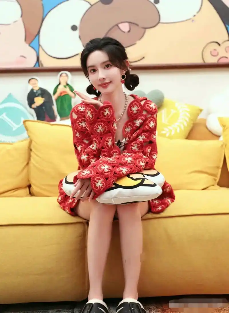 孟子义  光脚丫