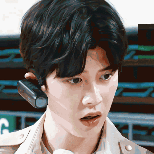 努力的你,微笑的你,  甚至嘟嘴的你,哪一面我都心动不已  @任嘉伦