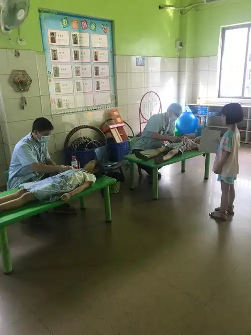 "小勇敢,大成长"——快乐宝贝幼儿园春季体检