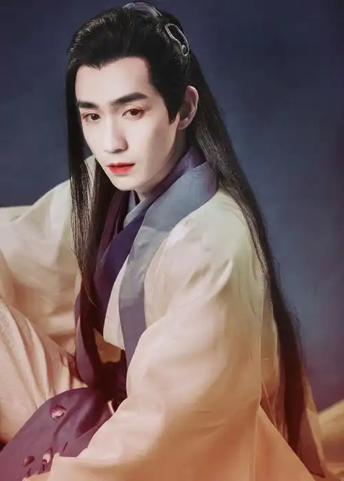 朱一龙的古装再次美到骨子里,被迷住的不止我一个,舔屏吗?