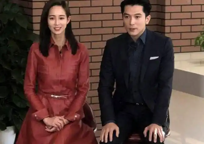 原创张钧甯邱泽绯闻后首合体,彼此互看露甜笑,但气氛却略显尴尬?